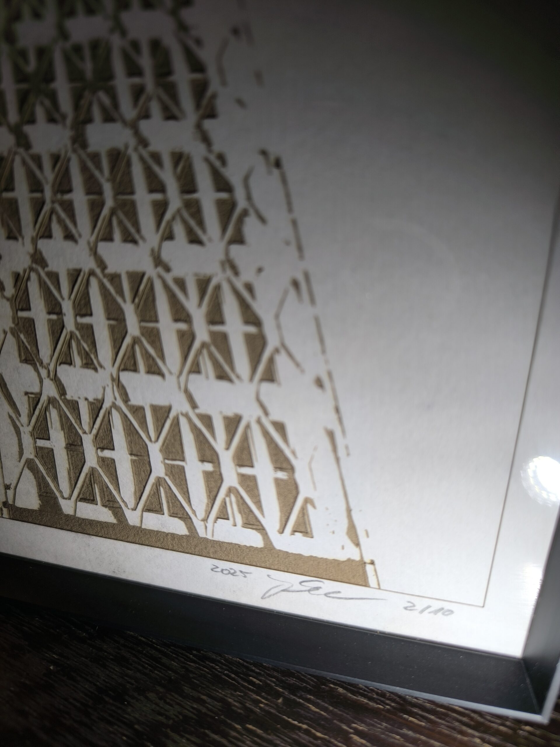 Lasergrafik HKB-Turm Neubrandenburg – Seitenansicht – 20×25 cm, gelasert auf Karton, mit Alu-Rahmen – Limitierte Edition Lasergrafik HKB-Turm Neubrandenburg – Seitenansicht – 20×25 cm, gelasert auf Karton, mit Alu-Rahmen – Limitierte Edition Architektur hkb 2